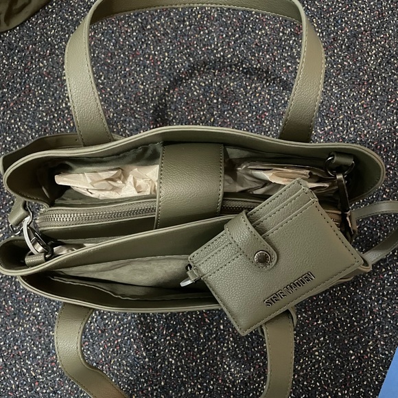 STEVE MADDEN TOTE - Picture 3 of 3